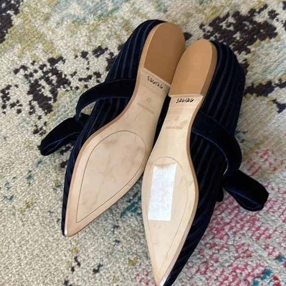 Sundance Valeria Blue Velvet Bow Point Toe Flats; size 37 - Picture 5 of 5
